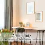 Benville - Fuer Kurztrip & Business - Waschmaschine - Wlan - Mikrowelle & Nespresso - Supermarkt 3min - Porzellanmanufaktur 10min Apartment *