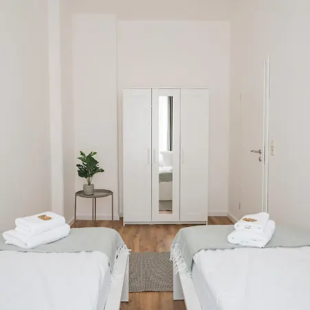 Benville Bv05 - Fuer Kurztrip & Business - Stellbare Einzelbetten - Waschmaschine - Wlan - Mikrowelle & Nespresso - Bahnhof 2min - Supermarkt 3min - Porzellanmanufaktur 10min