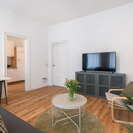 Benville Bv05 - Fuer Kurztrip & Business - Stellbare Einzelbetten - Waschmaschine - Wlan - Mikrowelle & Nespresso - Bahnhof 2min - Supermarkt 3min - Porzellanmanufaktur 10min Meissen