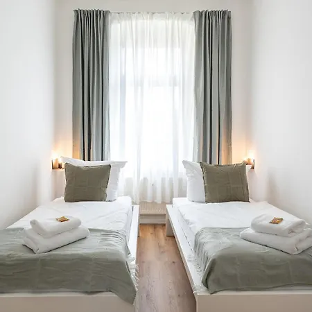 Appartement Benville Bv05 - Fuer Kurztrip & Business - Stellbare Einzelbetten - Waschmaschine - Wlan - Mikrowelle & Nespresso - Bahnhof 2min - Supermarkt 3min - Porzellanmanufaktur 10min Meissen